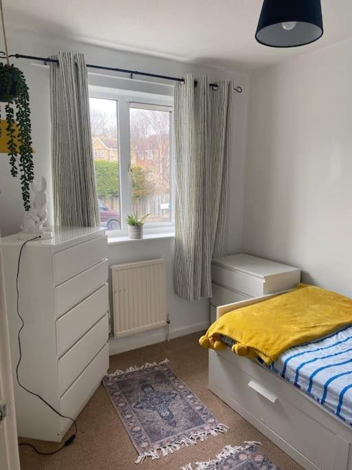 Home From Home Sleeps Seven Hastings Buitenkant foto